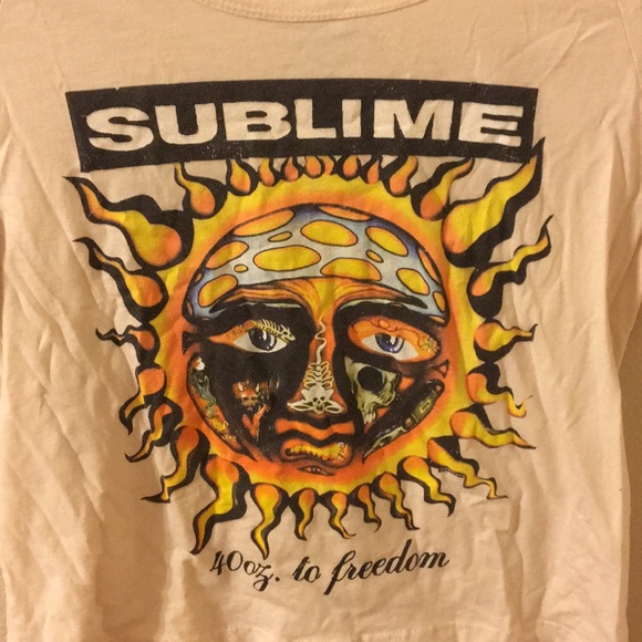 tshirt - Picture 2 of 4